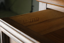 Load image into Gallery viewer, United Furniture Traditional Oak Seven Drawer Chest of Drawers Dresser - ONLINE ONLY
