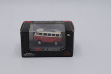 Load image into Gallery viewer, Malibu International VW Bus T1 Samba (1:87 HO Scale, Diecast Model, #108)

