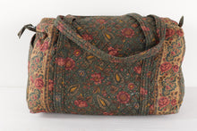 Load image into Gallery viewer, Vera Bradley 3-Piece Luggage Set - Duffle, Hang-Up, Knap Sack
