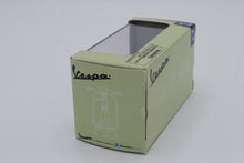 Load image into Gallery viewer, Vintage Vespa 125 (1960) Die-Cast Scooter Model – 1:32 Scale by NewRay – Yellow
