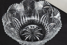 Load image into Gallery viewer, Vincennes Bowl - Cristal J.G. Durand - France
