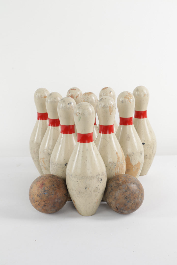 Vintage Bowling Pins with 2 Balls