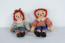 Load image into Gallery viewer, Vintage Raggedy Ann &amp; Andy Cloth Dolls – Classic Pair with Yarn Hair &amp; Embroidered Faces
