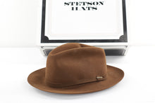 Load image into Gallery viewer, Vintage Stetson Fedora - 56x - Size 7
