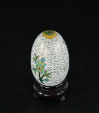 Load image into Gallery viewer, Peony &amp; Plum Blossom Cloisonné Display Egg on Stand – White Cloud Motif

