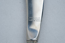 Load image into Gallery viewer, Wallace Grand Colonial Sterling Silver Flatware 42 Piece Set Vintage With Chest
