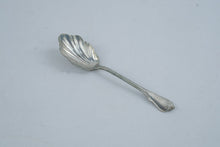 Load image into Gallery viewer, Wallace Grand Colonial Sterling Silver Flatware 42 Piece Set Vintage With Chest
