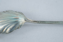 Load image into Gallery viewer, Wallace Grand Colonial Sterling Silver Flatware 42 Piece Set Vintage With Chest
