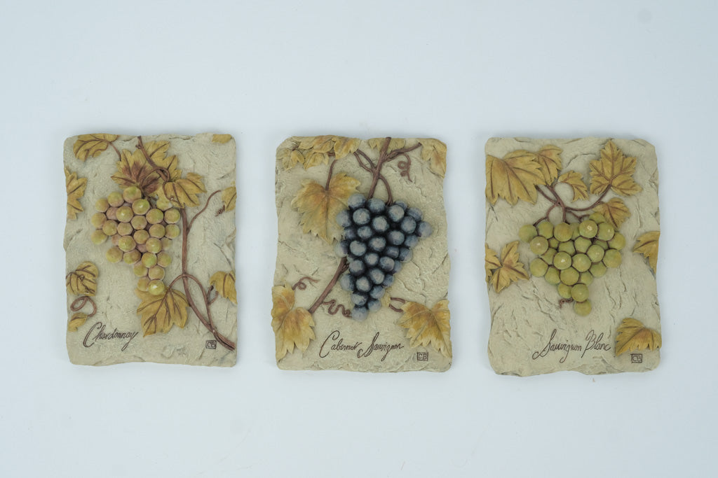 🍇 Decorative Wine Grapes Wall Plaques – Set of 3 🍇