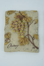 Load image into Gallery viewer, 🍇 Decorative Wine Grapes Wall Plaques – Set of 3 🍇
