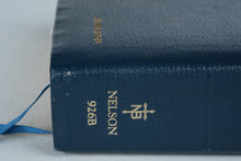 Load image into Gallery viewer, Nelson NKJV New King James Version Womans Study Bible Genuine Leather Blue 926B
