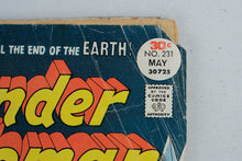 Load image into Gallery viewer, Wonder Woman 231 DC Comics May 1977 Vintage Bronze Age Comic Book
