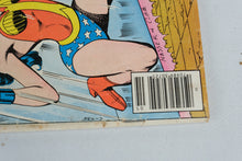 Load image into Gallery viewer, Wonder Woman 231 DC Comics May 1977 Vintage Bronze Age Comic Book

