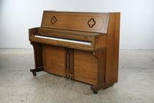 Load image into Gallery viewer, Wurlitzer Model 2962 Upright Piano Solid Wood 88 Key Console Made in USA
