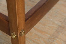Load image into Gallery viewer, Y and J Solid Mahogany King Size Poster Bed Traditional Four Post Bed Frame
