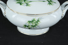 Load image into Gallery viewer, Yamaka China 2302T Bamboo Pattern Covered Vegetable Bowl Japan
