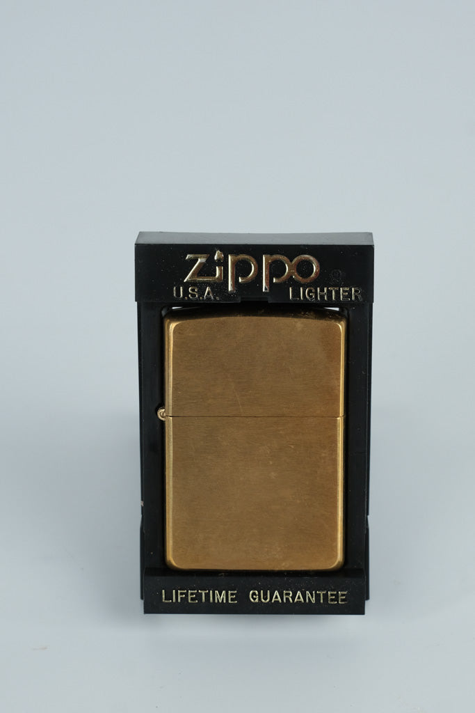 Zippo 204B Brushed Brass Lighter – Original Display Case & Paperwork – Never Filled, Classic Finish