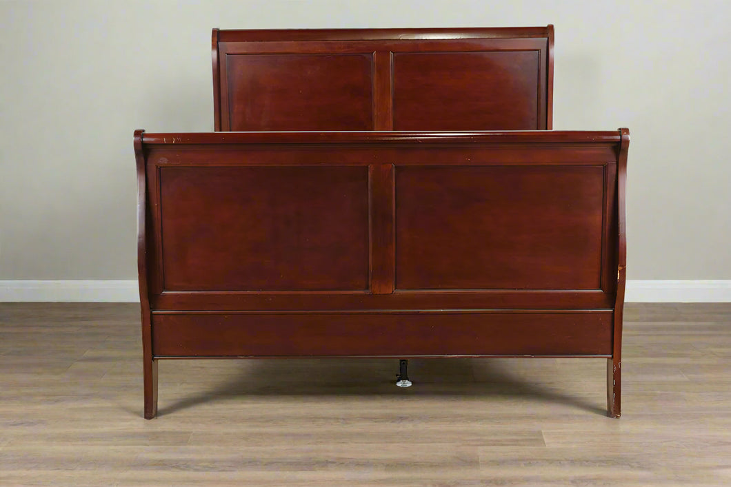 Cherry Queen Size Sleigh Bed- Broyhill