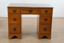 Load image into Gallery viewer, Vintage Traditional Solid Wood Kneehole Writing Desk with Glass Top and Six Drawers
