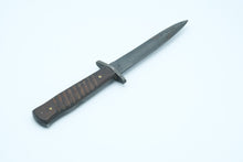 Load image into Gallery viewer, WW1 German Trench Knife, Gottlieb Hammesfahr
