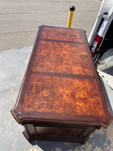 Load image into Gallery viewer, Hooker Furniture European Renaissance II Executive Desk
