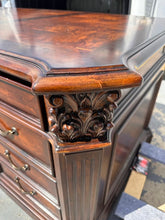 Load image into Gallery viewer, Hooker Furniture European Renaissance II Executive Desk
