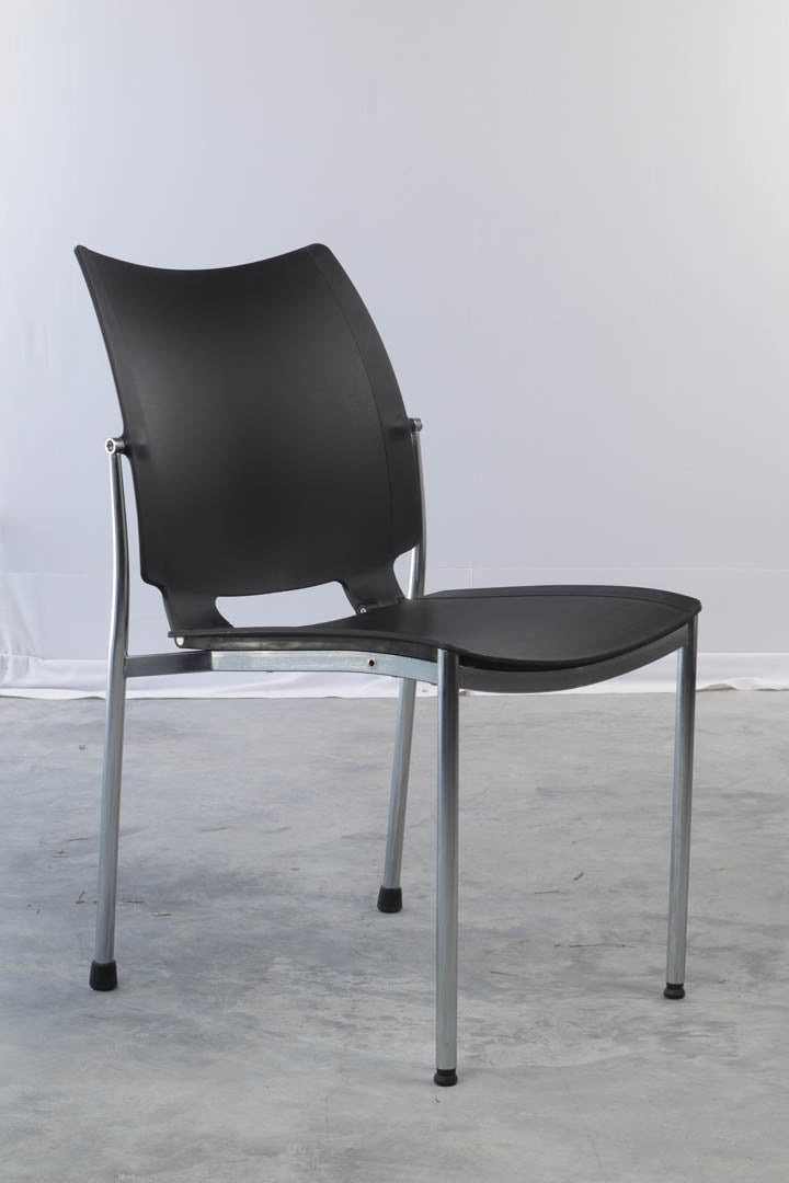 i-series Chair by Source