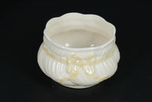 Load image into Gallery viewer, Belleek Ireland Creamer &amp; Sugar Bowl Set – Bow Embossed – Ivory with Pale Yellow Handle

