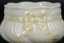 Load image into Gallery viewer, Belleek Ireland Creamer &amp; Sugar Bowl Set – Bow Embossed – Ivory with Pale Yellow Handle
