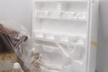 Load image into Gallery viewer, Lefton Christopher Collection 1983 Nativity Set 10 Figures
