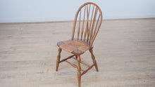 Load and play video in Gallery viewer, Classic Clarkson Windsor Chair with Woven Rush Seat
