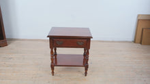 Load and play video in Gallery viewer, Vintage American Drew Traditional One Drawer Side Table with Turned Legs
