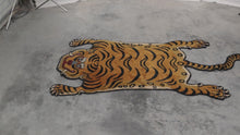 Load and play video in Gallery viewer, Hand Knotted Tibetan Tiger Rug - 3&#39; x 7&#39;

