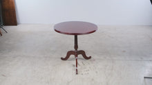 Load and play video in Gallery viewer, Traditional Round Mahogany Finish Accent Table with Carved Pedestal Base
