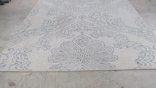 Load and play video in Gallery viewer, Tuscany Collection TU 63 Coast 8 x 11 Wool Viscose Handcrafted Area Rug
