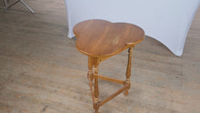 Load and play video in Gallery viewer, Ethan Allen 3-Clover Side Table – Solid Wood Accent Table
