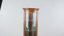 Load and play video in Gallery viewer, Pulaski Rounded Front Corner Curio Cabinet with Mirrored Back
