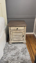 Load and play video in Gallery viewer, Kincaid Weatherford Chairside Table in Cornsilk Finish Model 75-026
