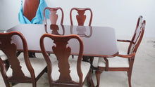 Load and play video in Gallery viewer, Thomasville Solid Mahogany Double Pedestal Dining Set with 6 Queen Anne Chairs
