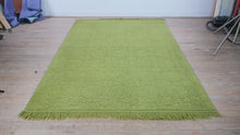 Load and play video in Gallery viewer, Retro Karastan Green Area Rug 6x9 Floral Pattern Fringe Wool Mid Century
