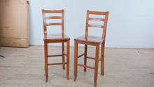 Load and play video in Gallery viewer, Solid Wood Bar Height Bar Stools Set of 2 30.5 Inch Seat
