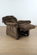 Load image into Gallery viewer, Golden Technologies Power Lift Recliner Chair
