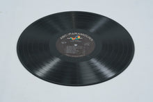Load image into Gallery viewer, Presenting The Tams – Vintage Vinyl LP (ABC Paramount, AFLP-461) – Soul/R&amp;B 1960s Album
