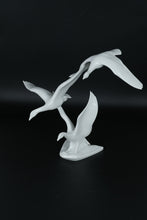 Load image into Gallery viewer, Mid-Century Modern Flying Geese Sculpture by Kaiser #390 – West German Porcelain
