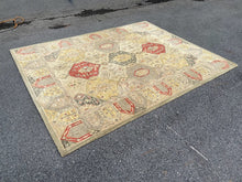 Load image into Gallery viewer, &quot;Antiquity&quot; 7.6 x 9.6 Wool Rug by Safavieh
