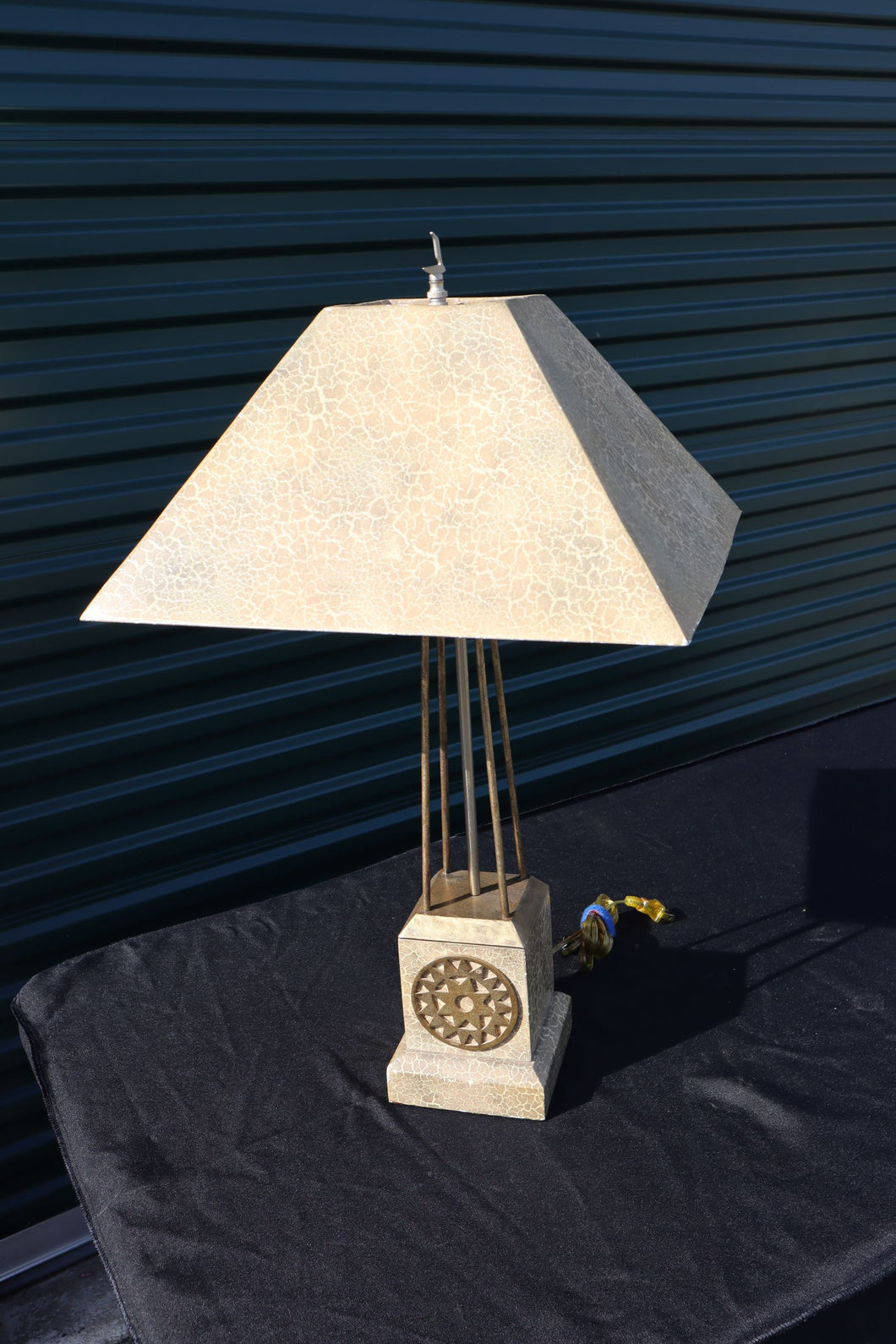 Patterned Lamp with Gear Dial
